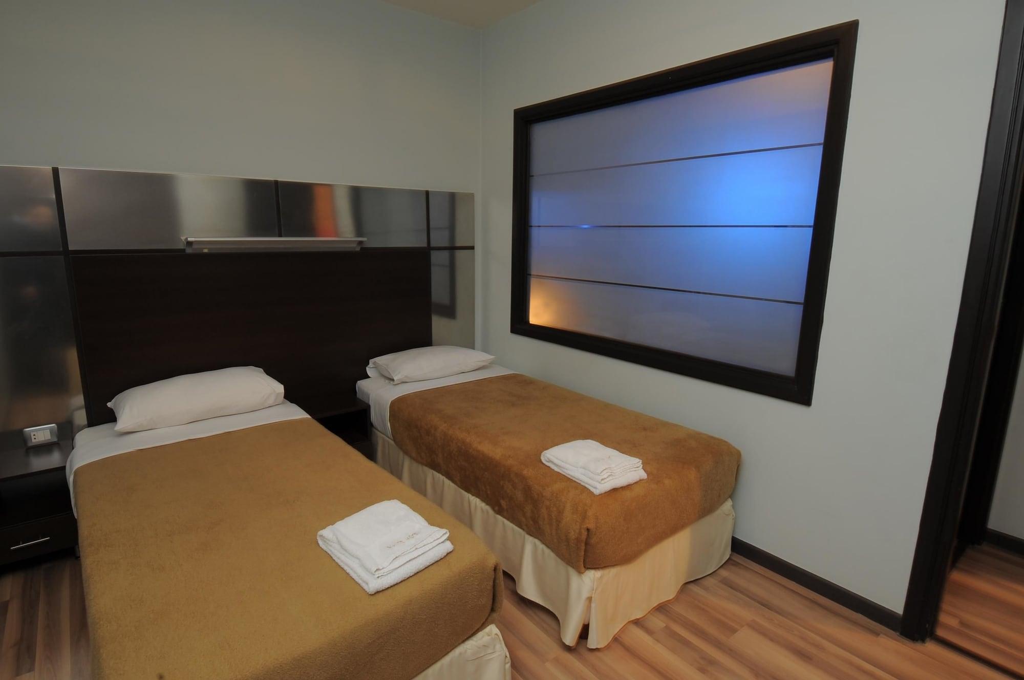 Chrome - Aparthotel 4*