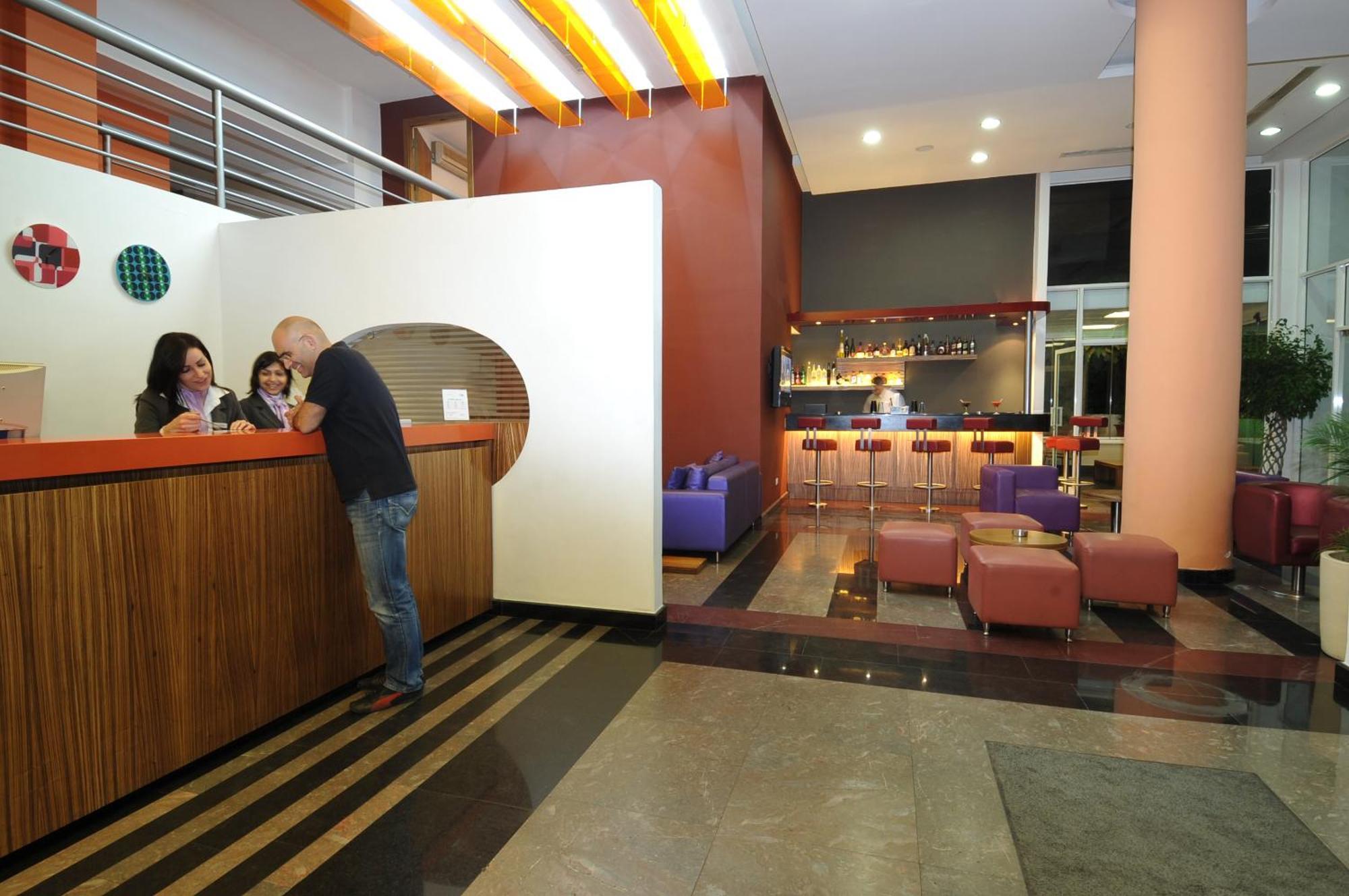 Aparthotel Chrome -
