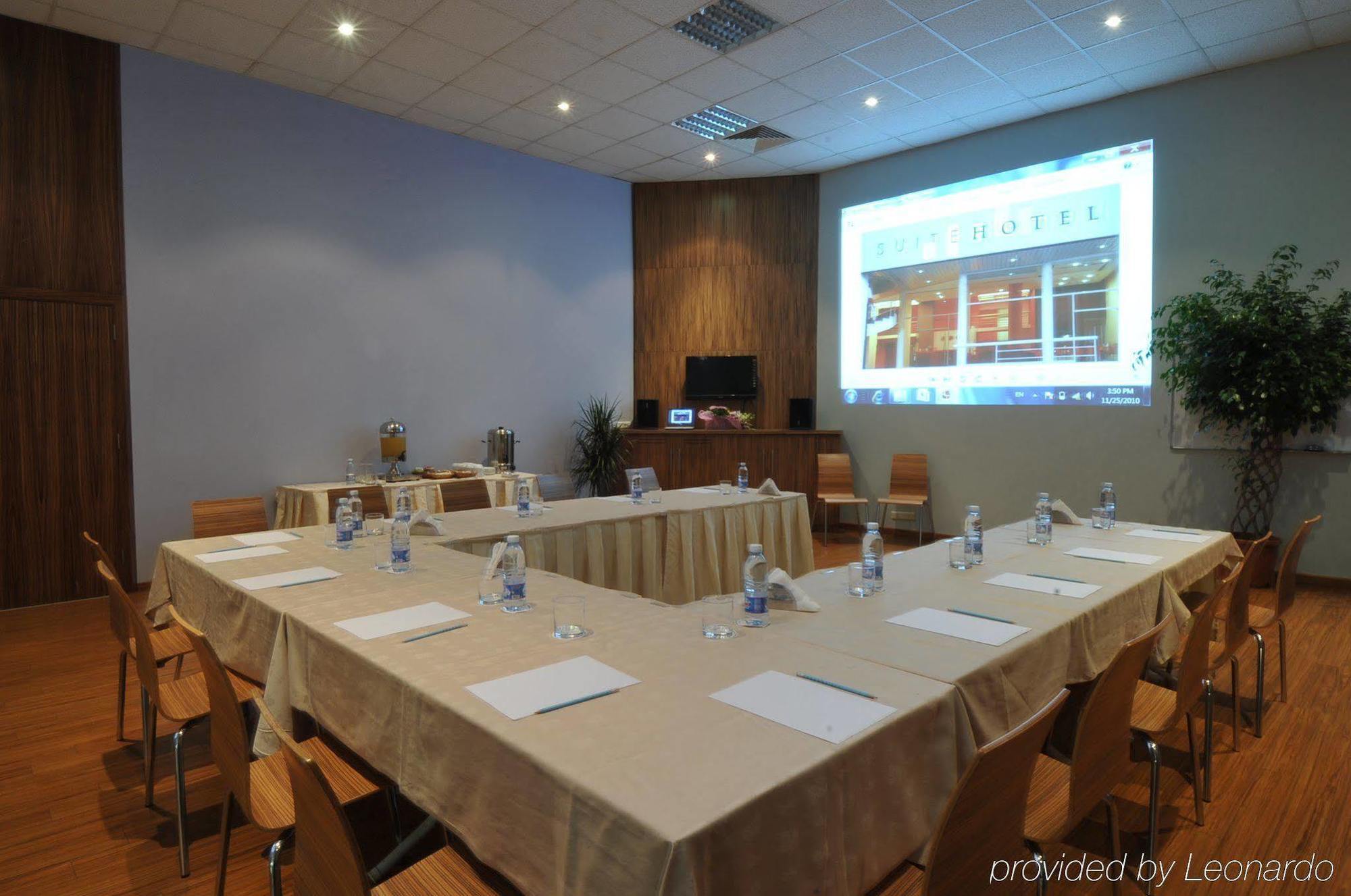 Aparthotel Chrome - 4*